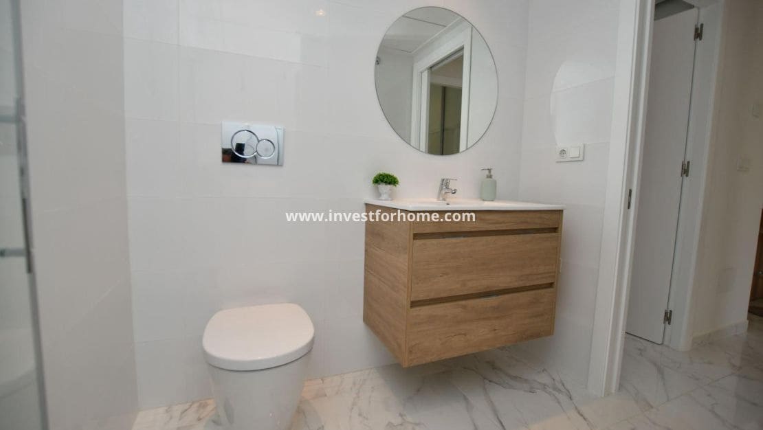 2 Zimmer Bungalow zu verkaufen in San Miguel de Salinas mit Pool - 243.800 € (Ref: 9244397)