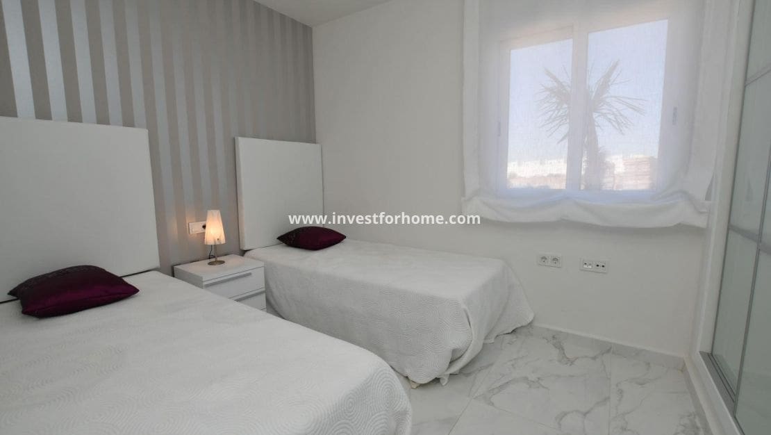 3 quarto Bungalow para venda em San Miguel de Salinas com piscina - 251 600 € (Ref: 9244399)