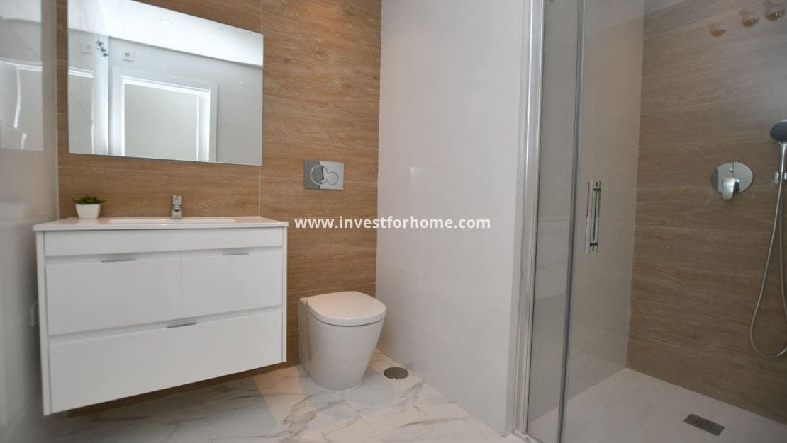 3 quarto Bungalow para venda em San Miguel de Salinas com piscina - 251 600 € (Ref: 9244399)