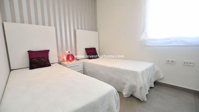 3 soveværelse Bungalow til salg i San Miguel de Salinas med swimmingpool - € 281.600 (Ref: 9244400)