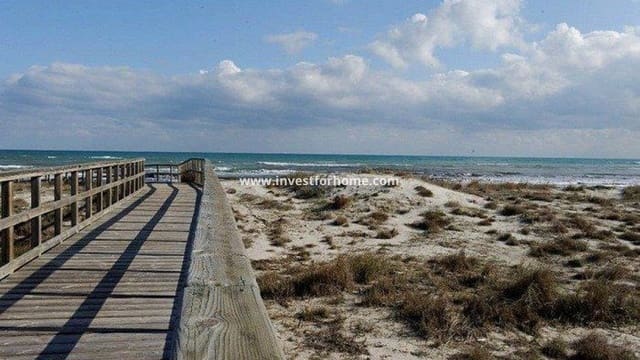 2 soveværelse Lejlighed til salg i San Pedro del Pinatar ciudad, San Pedro del Pinatar med swimmingpool - € 254.900 (Ref: 9244406)