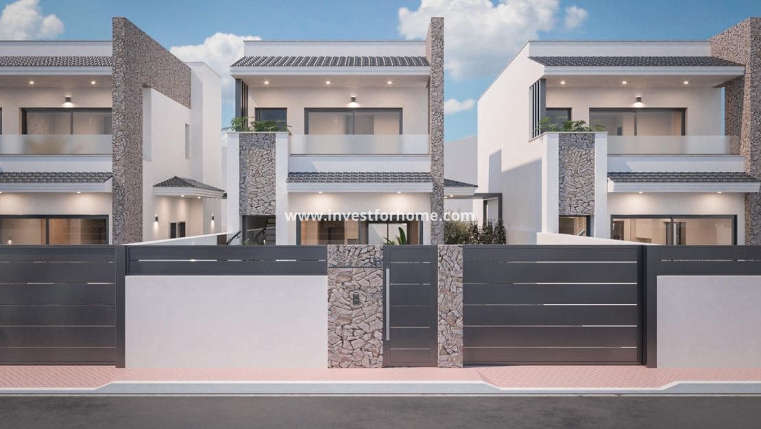 3 soveværelse Villa til salg i San Pedro del Pinatar med swimmingpool - € 479.900 (Ref: 9244407)