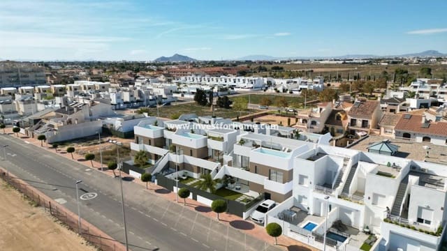 2 bedroom Bungalow for sale in Lo Pagan, San Pedro del Pinatar with pool - € 314,900 (Ref: 9244410)