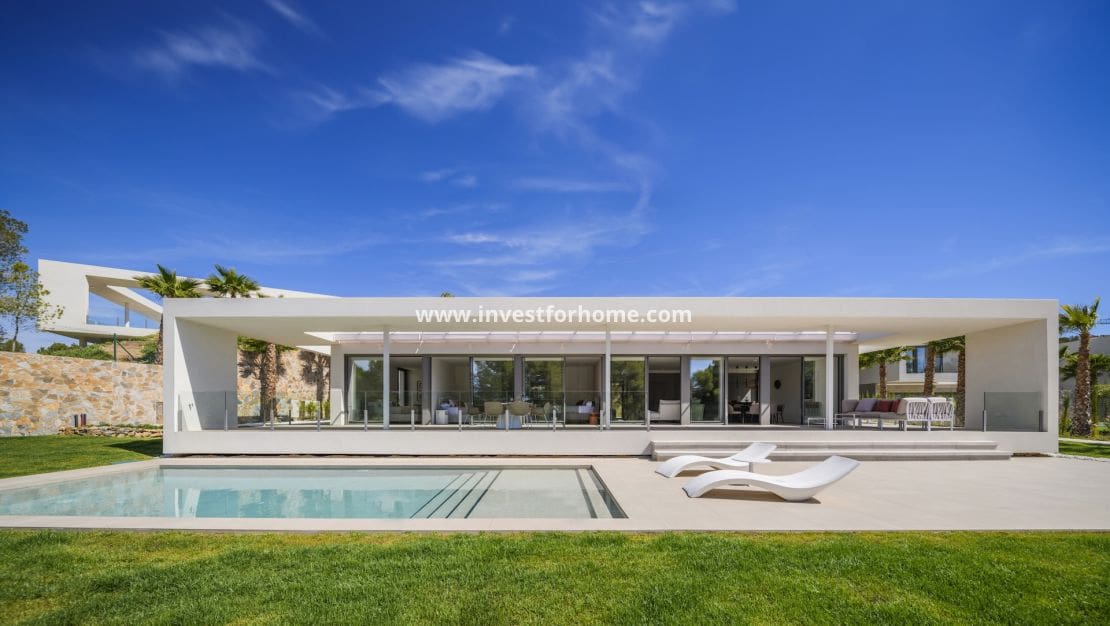 3 sovrum Villa till salu i Las Colinas Golf med pool - 1 385 000 € (Ref: 9244423)