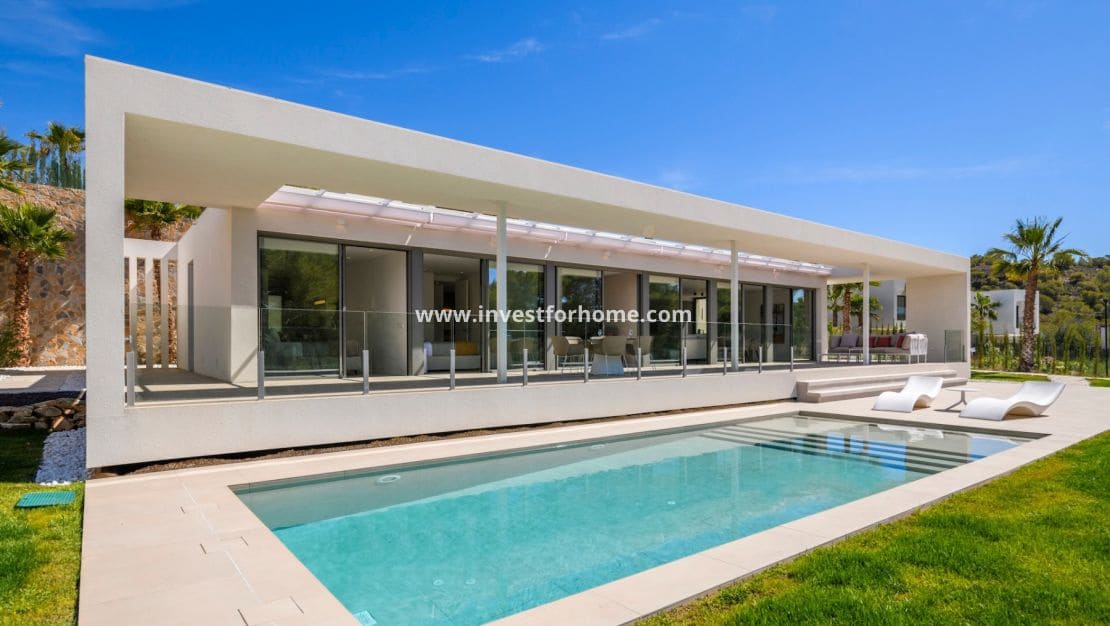 3 sovrum Villa till salu i Las Colinas Golf med pool - 1 385 000 € (Ref: 9244423)
