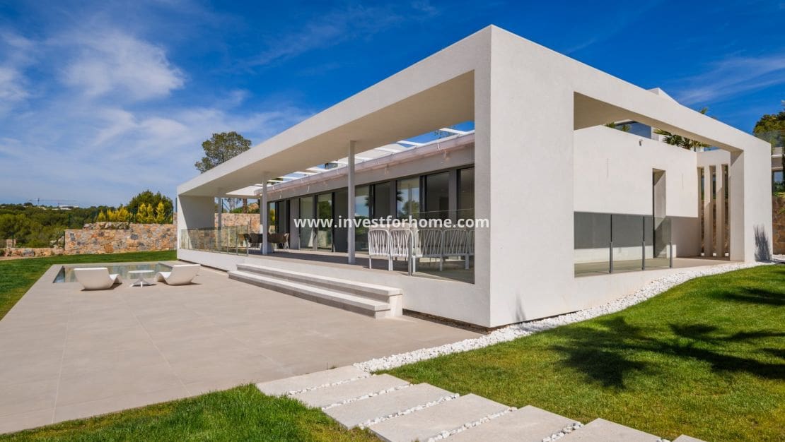 3 sovrum Villa till salu i Las Colinas Golf med pool - 1 385 000 € (Ref: 9244423)