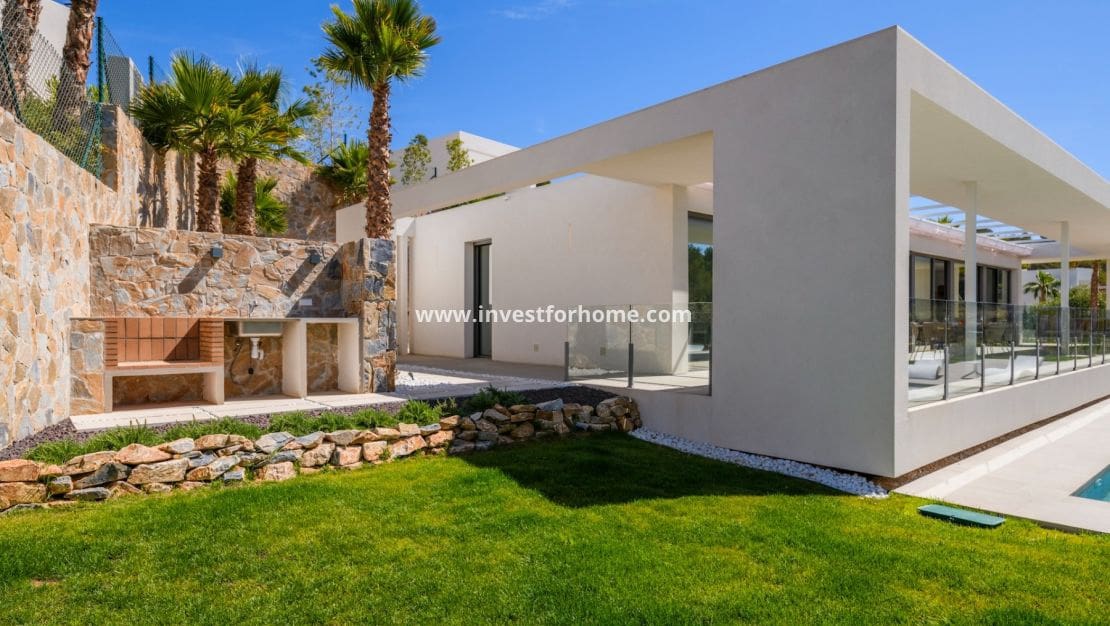 3 sovrum Villa till salu i Las Colinas Golf med pool - 1 385 000 € (Ref: 9244423)