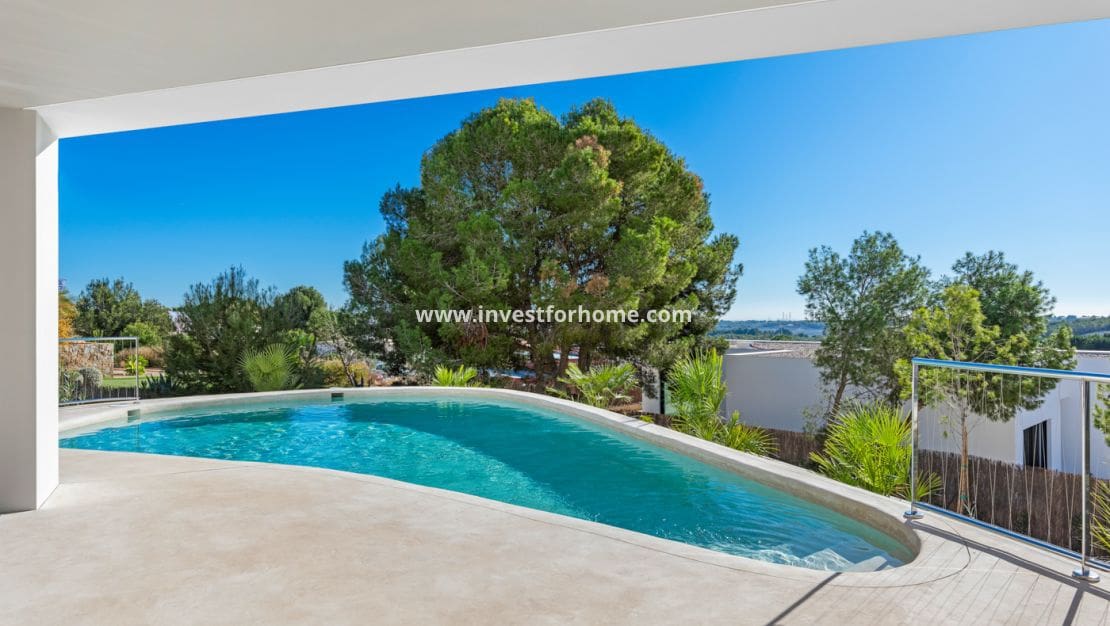 3 quarto Moradia para venda em Las Colinas Golf com piscina - 2 365 000 € (Ref: 9244425)