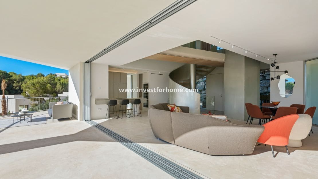 3 quarto Moradia para venda em Las Colinas Golf com piscina - 2 365 000 € (Ref: 9244425)