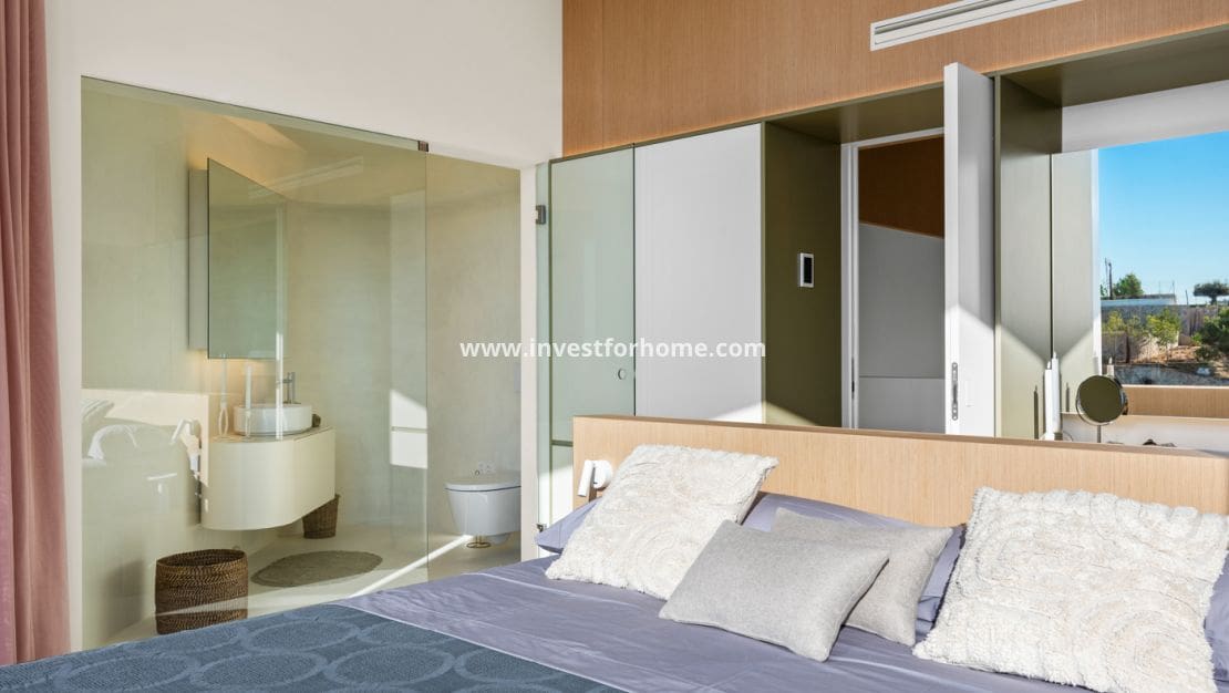 3 quarto Moradia para venda em Las Colinas Golf com piscina - 2 365 000 € (Ref: 9244425)