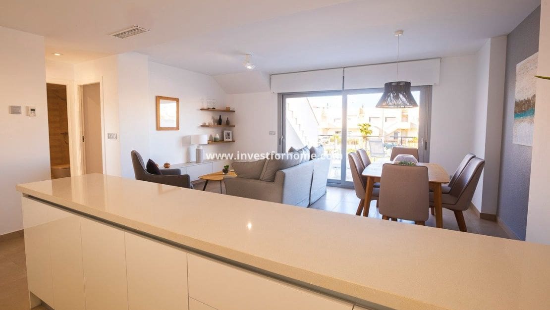 2 Zimmer Bungalow zu verkaufen in Orihuela Costa mit Pool - 299.900 € (Ref: 9244428)