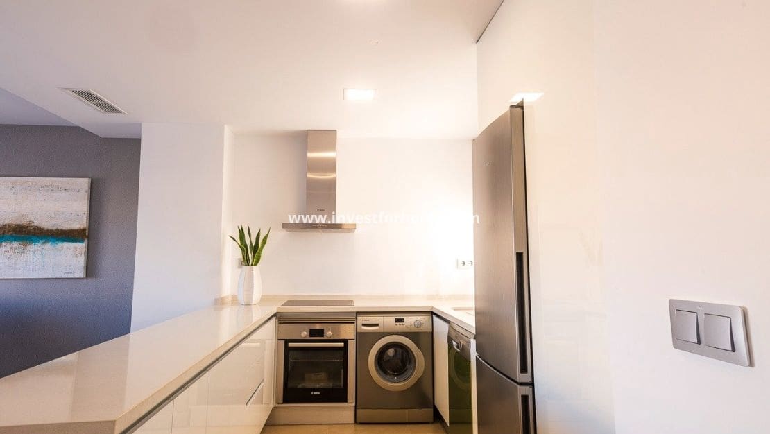 2 Zimmer Bungalow zu verkaufen in Orihuela Costa mit Pool - 299.900 € (Ref: 9244428)