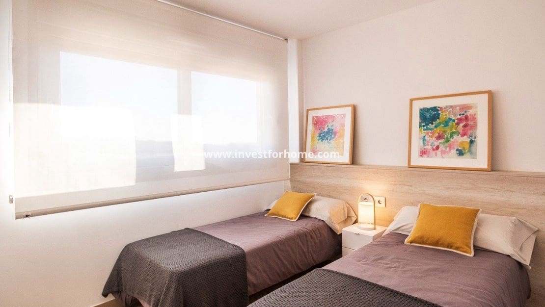 2 Zimmer Bungalow zu verkaufen in Orihuela Costa mit Pool - 299.900 € (Ref: 9244428)