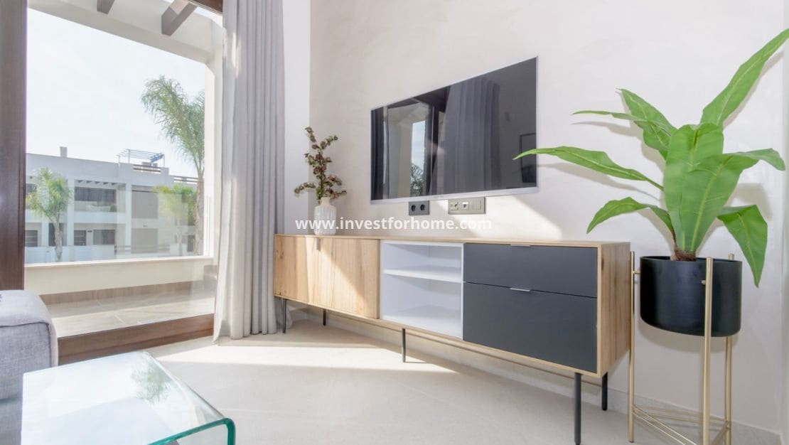 3 bedroom Bungalow for sale in Los Balcones with pool - € 325,000 (Ref: 9244438)