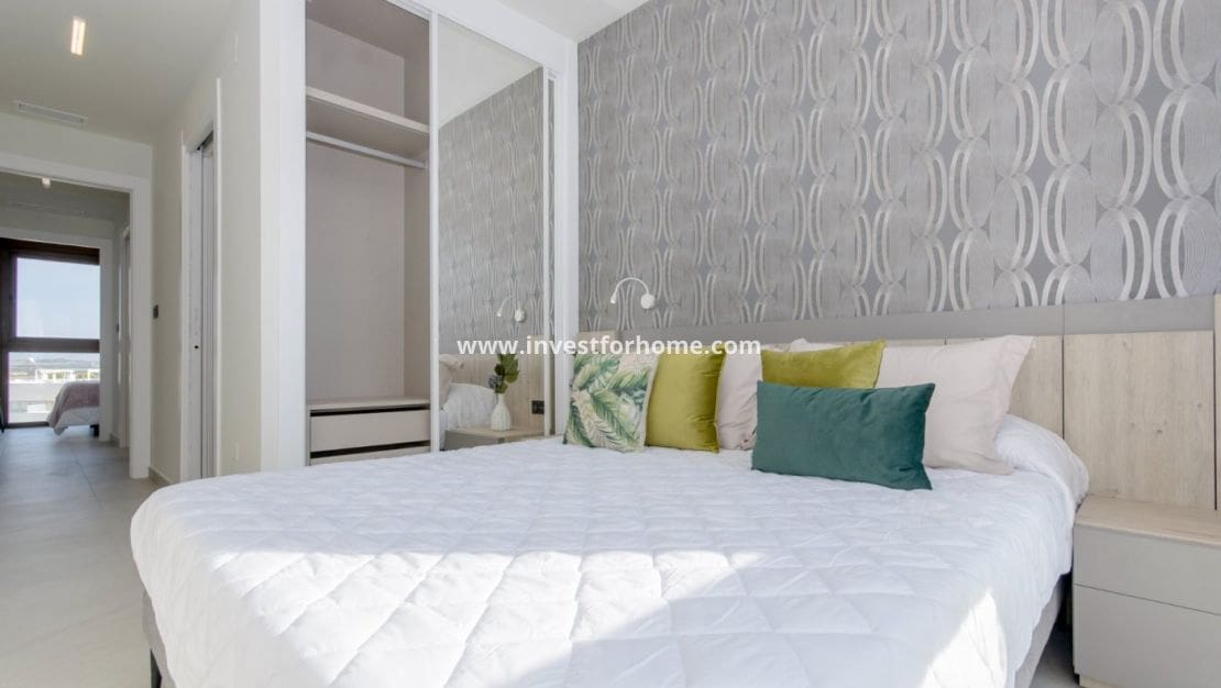 3 bedroom Bungalow for sale in Los Balcones with pool - € 325,000 (Ref: 9244438)