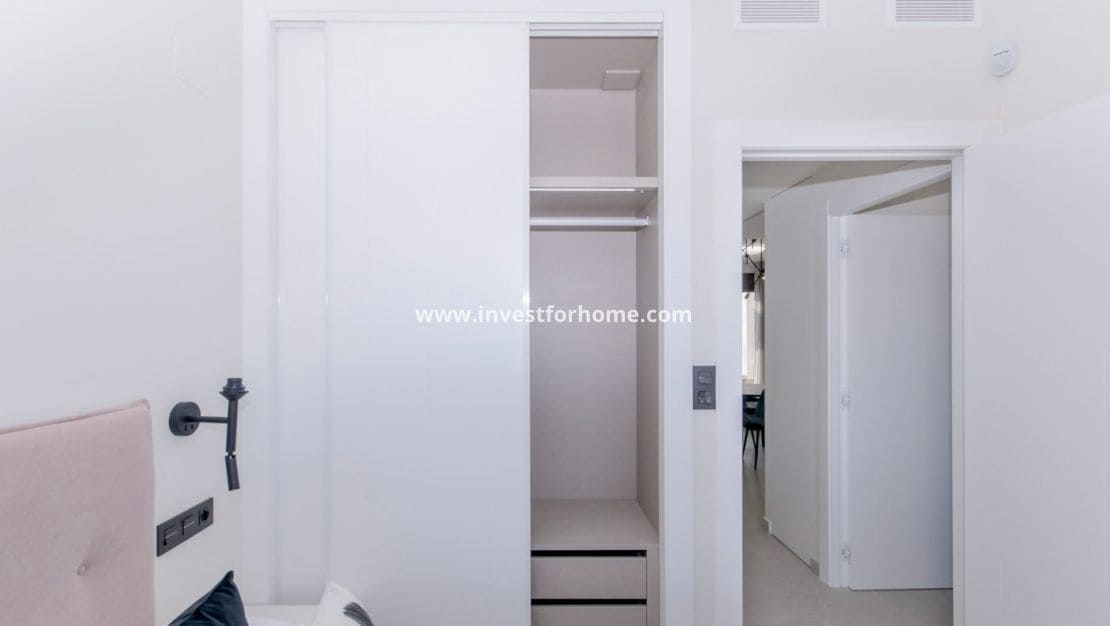 3 bedroom Bungalow for sale in Los Balcones with pool - € 325,000 (Ref: 9244438)