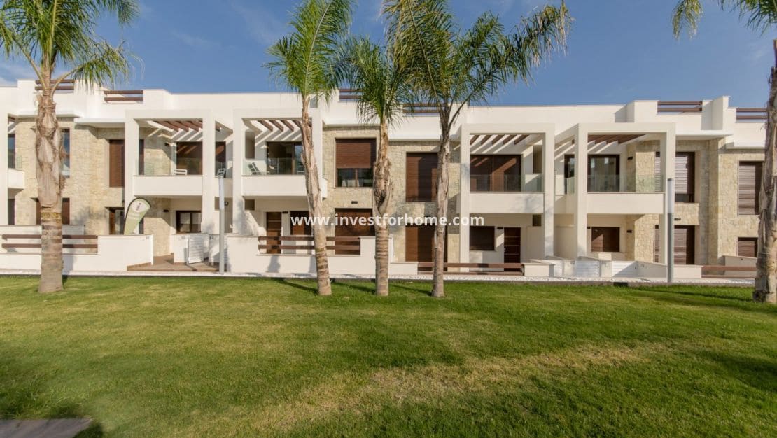 3 bedroom Bungalow for sale in Los Balcones with pool - € 325,000 (Ref: 9244438)