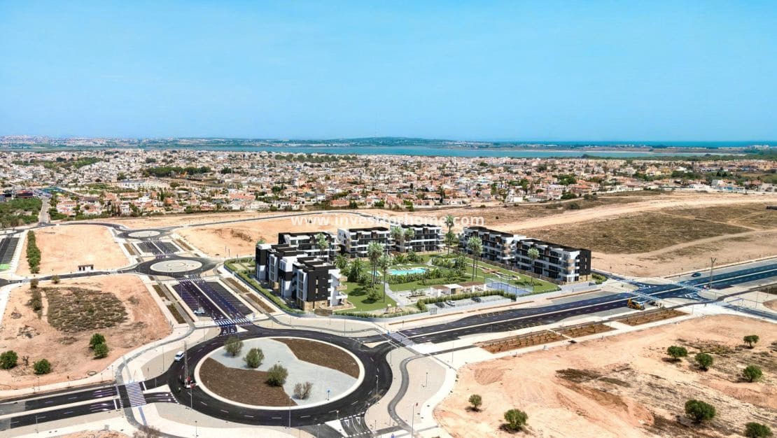 Apartamento de 2 habitaciones en Torrevieja en venta con piscina - 325.000 € (Ref: 9244440)