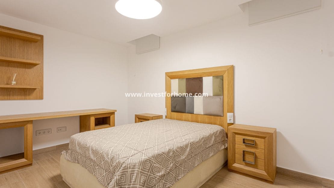 5 makuuhuone Huvila myytävänä paikassa San Miguel de Salinas mukana uima-altaan - 849 000 € (Ref: 9255837)