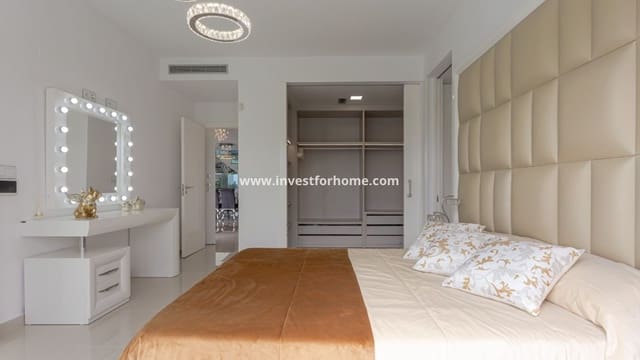 5 slaapkamer Villa te koop in San Miguel de Salinas met zwembad - € 849.000 (Ref: 9255837)