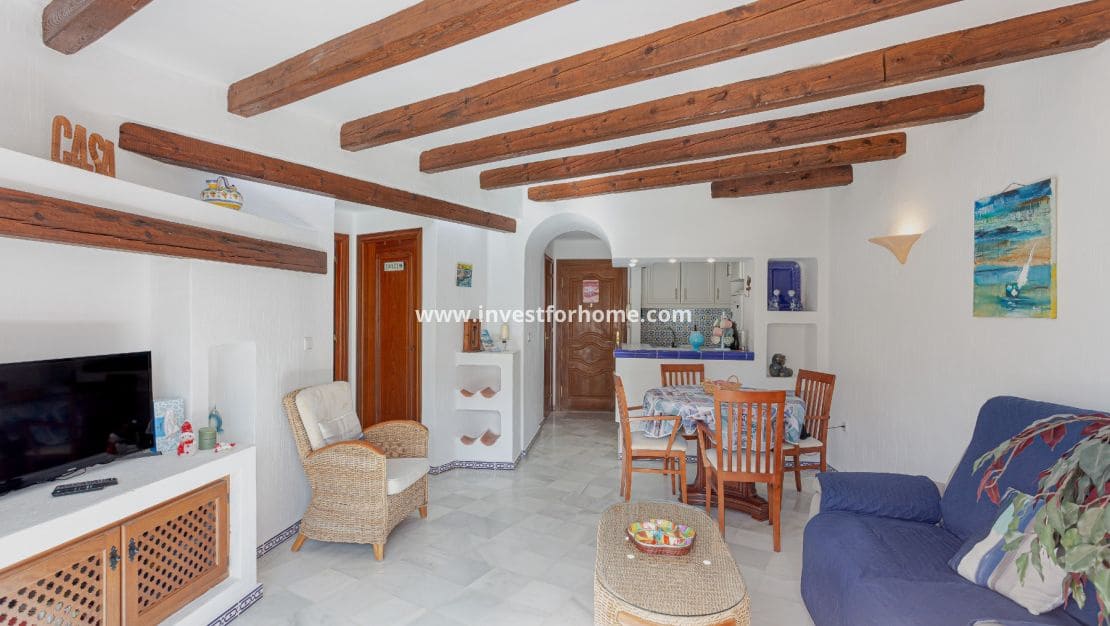 2 slaapkamer Appartement te koop in Torrevieja met zwembad - € 215.000 (Ref: 9369120)