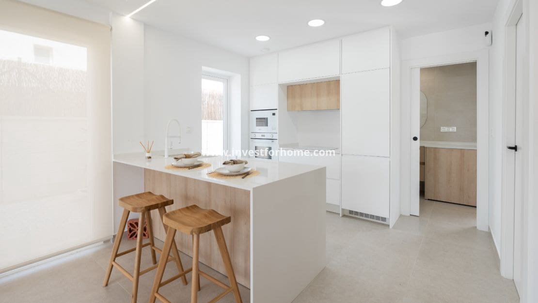 3 soveværelse Villa til salg i Pilar de la Horadada med swimmingpool - € 469.000 (Ref: 9412823)