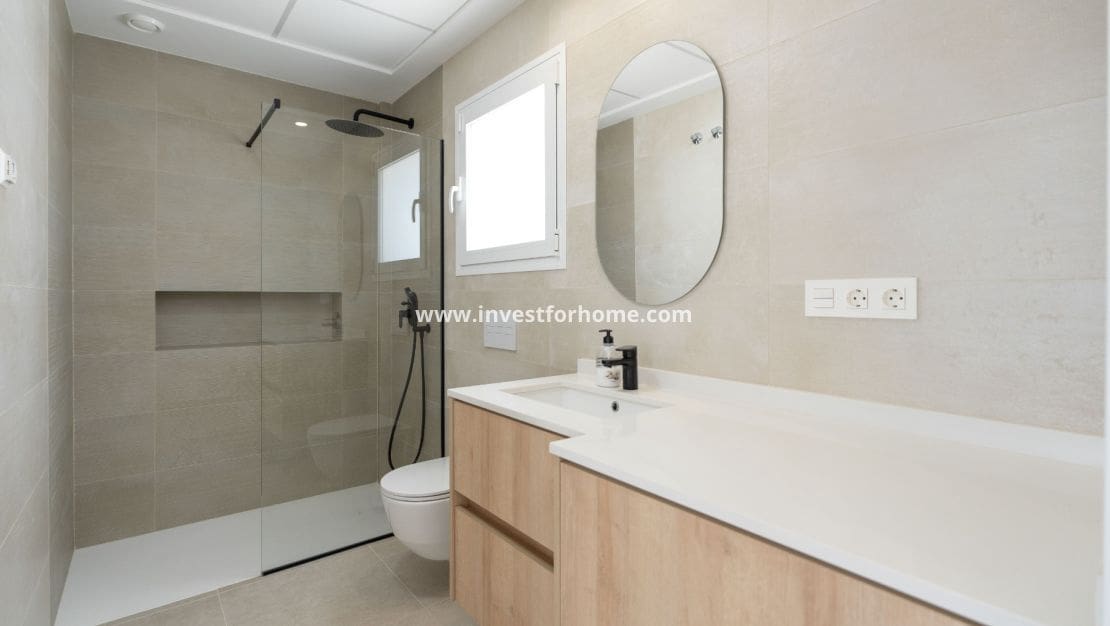 3 soveværelse Villa til salg i Pilar de la Horadada med swimmingpool - € 469.000 (Ref: 9412823)