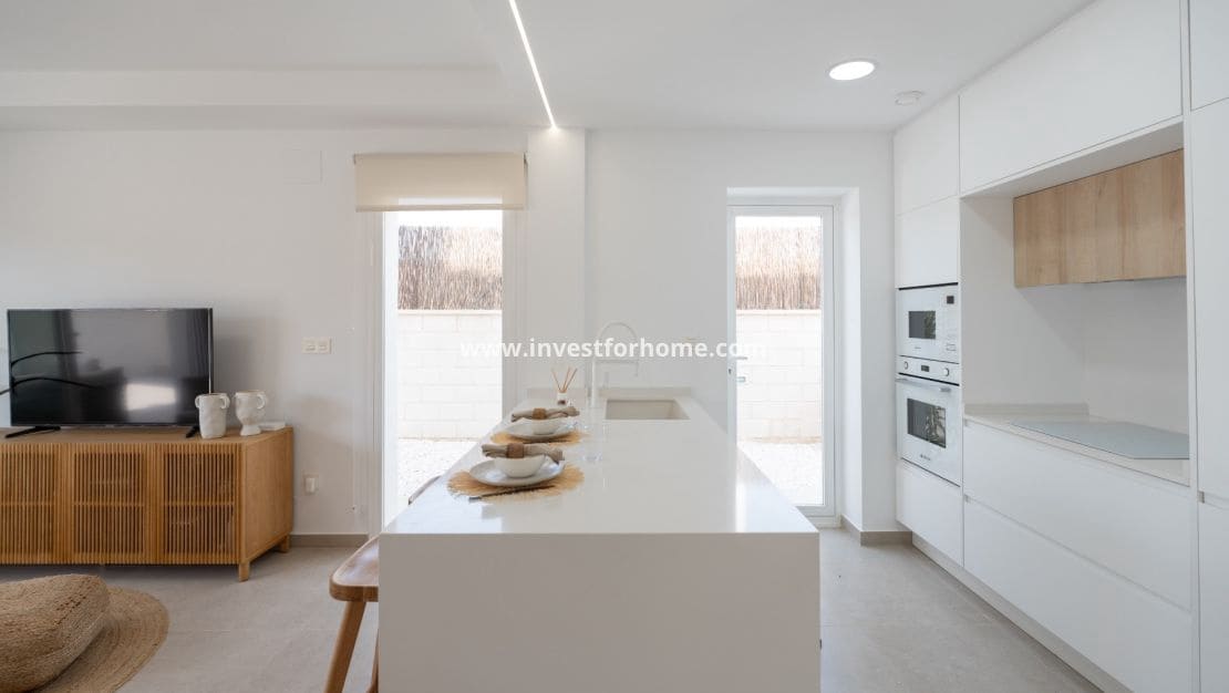 3 soveværelse Villa til salg i Pilar de la Horadada med swimmingpool - € 469.000 (Ref: 9412823)