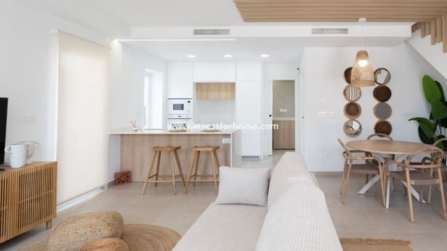 3 soveværelse Villa til salg i Pilar de la Horadada ciudad, Pilar de la Horadada med swimmingpool - € 469.000 (Ref: 9412823)