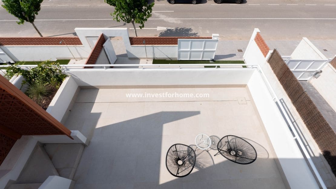 3 soveværelse Villa til salg i Pilar de la Horadada med swimmingpool - € 469.000 (Ref: 9412823)