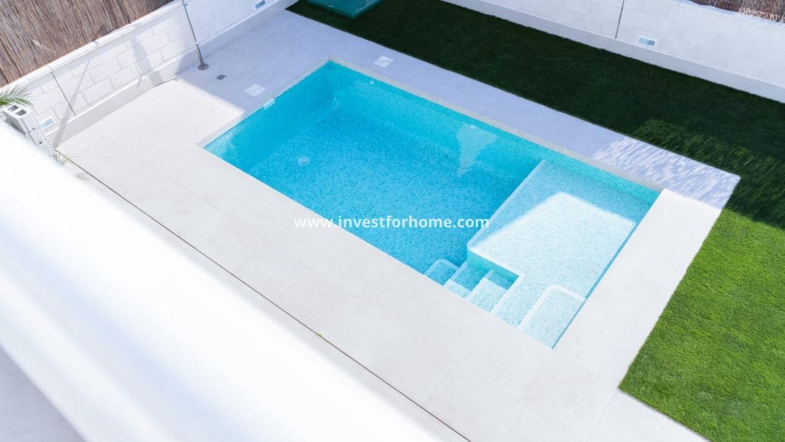 3 soveværelse Villa til salg i Pilar de la Horadada med swimmingpool - € 469.000 (Ref: 9412823)