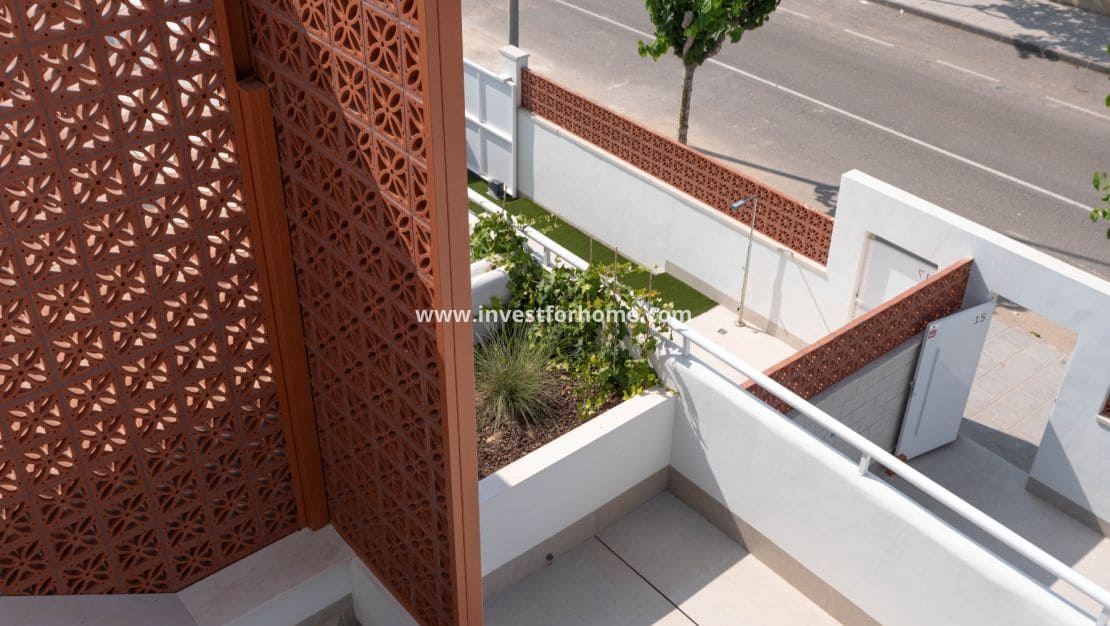 3 soveværelse Villa til salg i Pilar de la Horadada med swimmingpool - € 469.000 (Ref: 9412823)