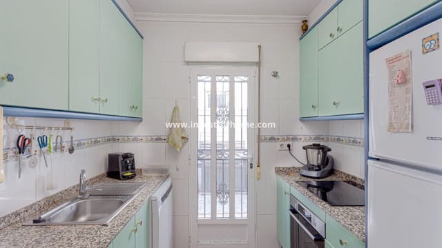 3 bedroom Townhouse for sale in Orihuela Costa, Orihuela with pool - € 185,000 (Ref: 9417425)
