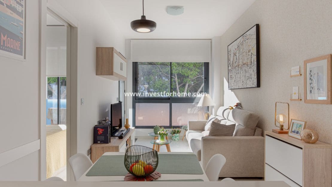 Apartamento de 1 habitación en Torrevieja en venta con piscina - 175.000 € (Ref: 9421803)