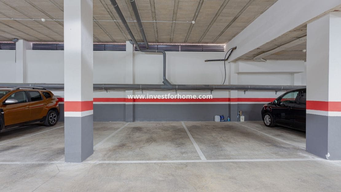 Apartamento de 1 habitación en Torrevieja en venta con piscina - 175.000 € (Ref: 9421803)