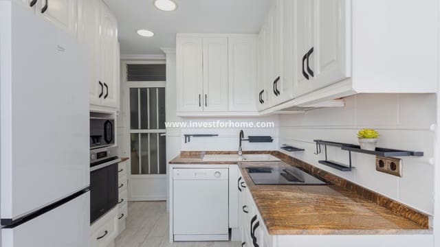 2 soveværelse Lejlighed til salg i Centro - Muelle Pesquero, Torrevieja - € 265.000 (Ref: 9426407)