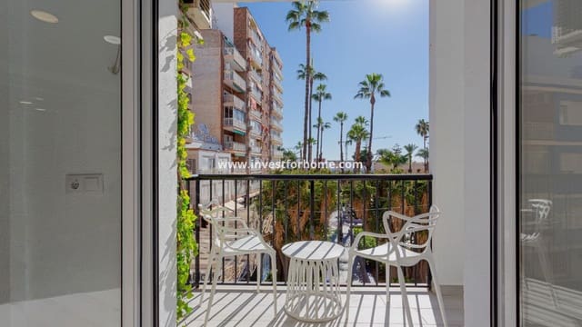 2 soveværelse Lejlighed til salg i Centro - Muelle Pesquero, Torrevieja - € 265.000 (Ref: 9426407)