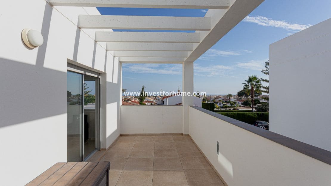 3 chambre Villa/Maison à vendre à Orihuela Costa avec piscine - 475 000 € (Ref: 9460618)