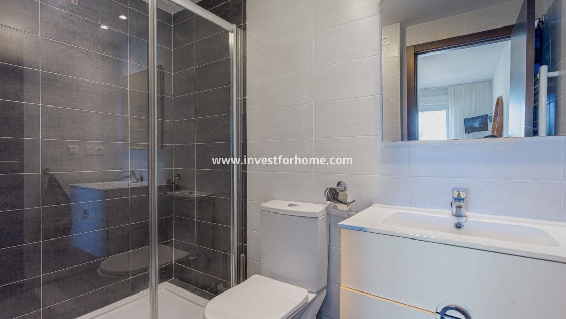 2 camera da letto Appartamento in vendita in Villamartin con piscina - 275.000 € (Rif: 9547075)