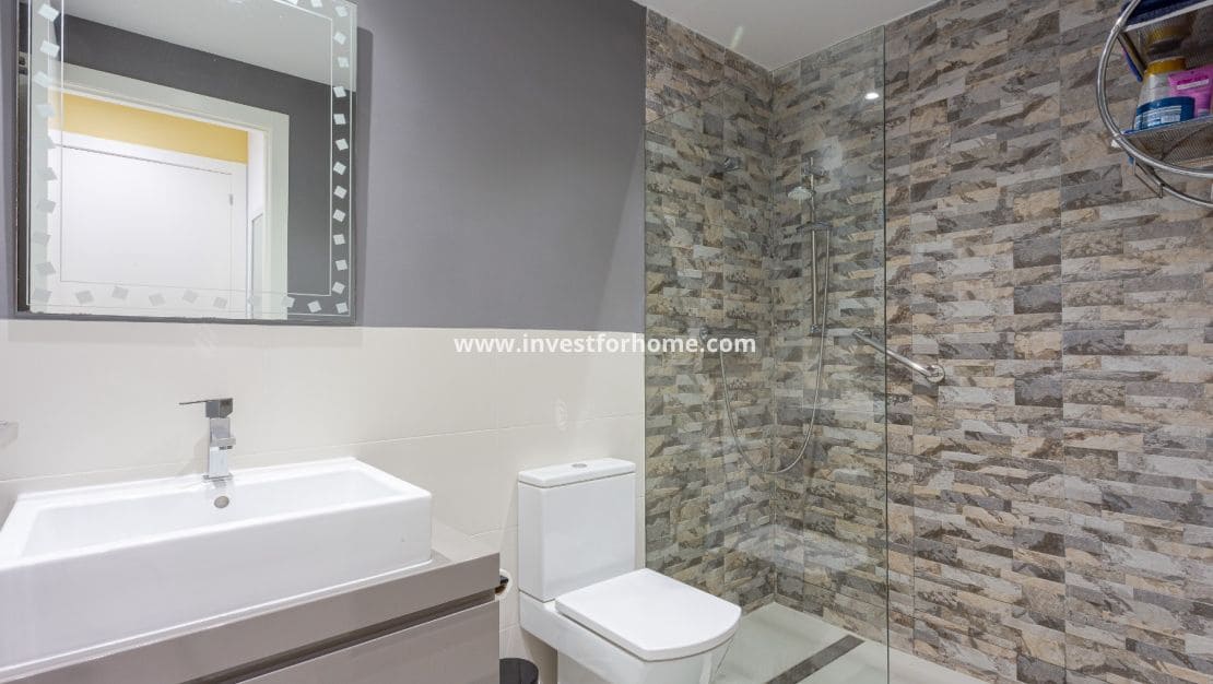 2 sypialnia Apartament na sprzedaż w Villamartin z basenem garażem - 268 000 € (Ref: 9547078)