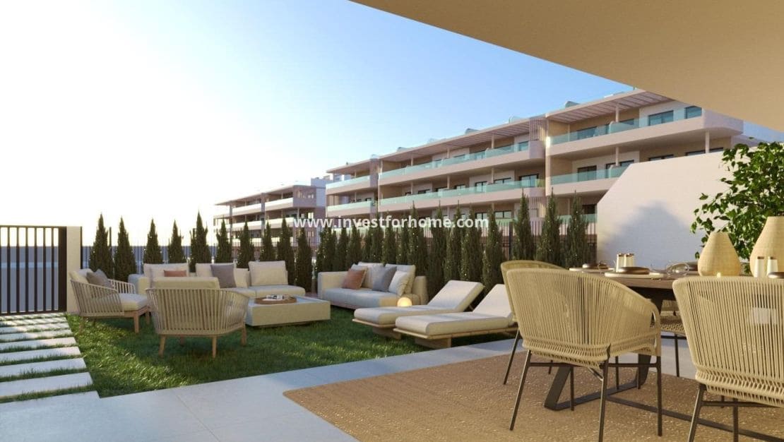 2 chambre Appartement à vendre à Torrevieja avec piscine - 280 000 € (Ref: 9563696)