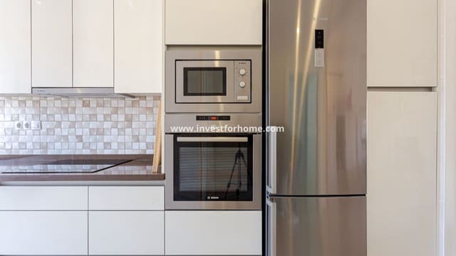 3 soverom Kjedet enebolig til salgs i Lomas de Cabo Roig - Los Dolses, Orihuela med svømmebasseng garasje - € 280 000 (Ref: 9563896)