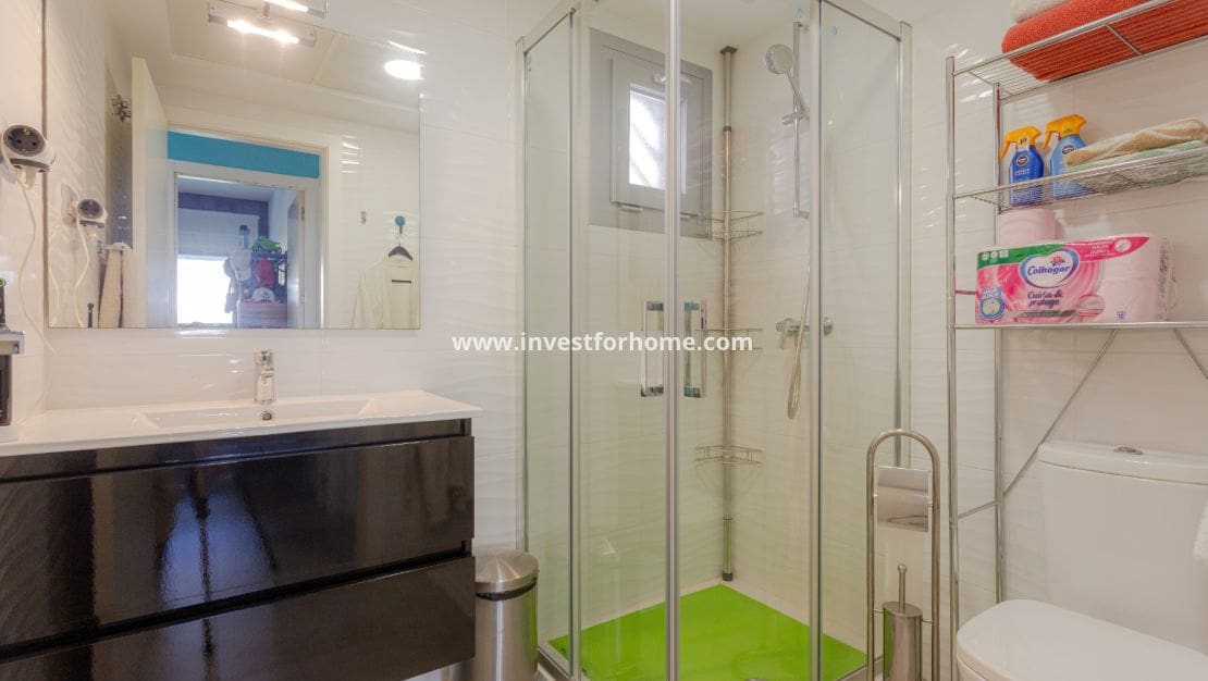 2 sypialnia Apartament na sprzedaż w La Veleta z basenem - 240 000 € (Ref: 9606362)