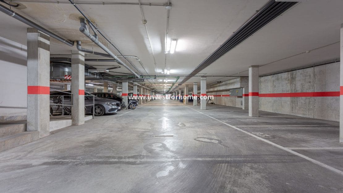 2 sypialnia Apartament na sprzedaż w La Veleta z basenem - 235 000 € (Ref: 9606363)