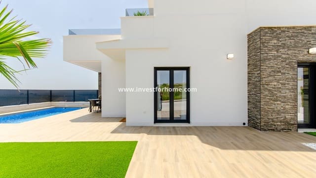 3 soveværelse Villa til salg i Orihuela Costa, Orihuela med swimmingpool - € 415.000 (Ref: 9634993)