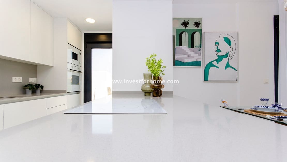 3 soveværelse Villa til salg i Orihuela Costa med swimmingpool - € 415.000 (Ref: 9634993)