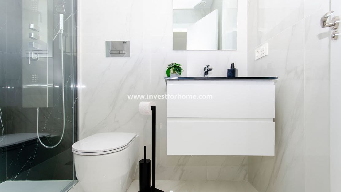 3 soveværelse Villa til salg i Orihuela Costa med swimmingpool - € 415.000 (Ref: 9634993)