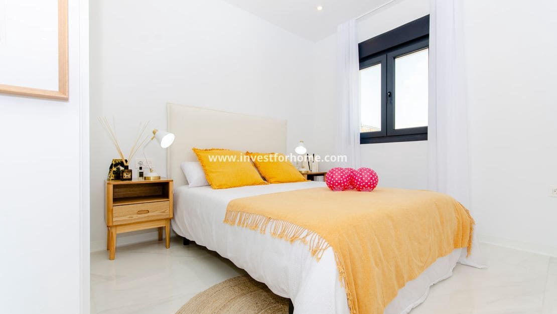 3 soveværelse Villa til salg i Orihuela Costa med swimmingpool - € 415.000 (Ref: 9634993)