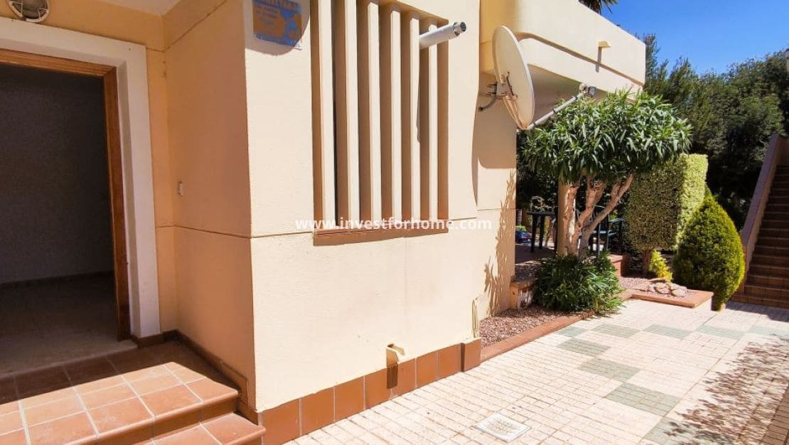 2 soveværelse Lejlighed til salg i Orihuela Costa med swimmingpool - € 169.000 (Ref: 9720570)