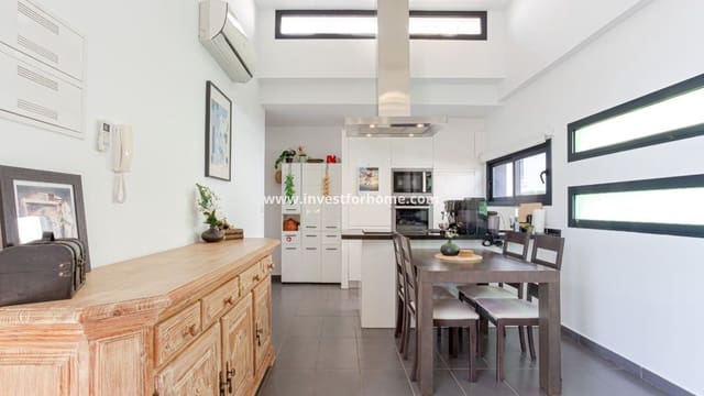 2 makuuhuone Huoneisto myytävänä paikassa Villamartin, Orihuela mukana uima-altaan - 329 000 € (Ref: 9809794)